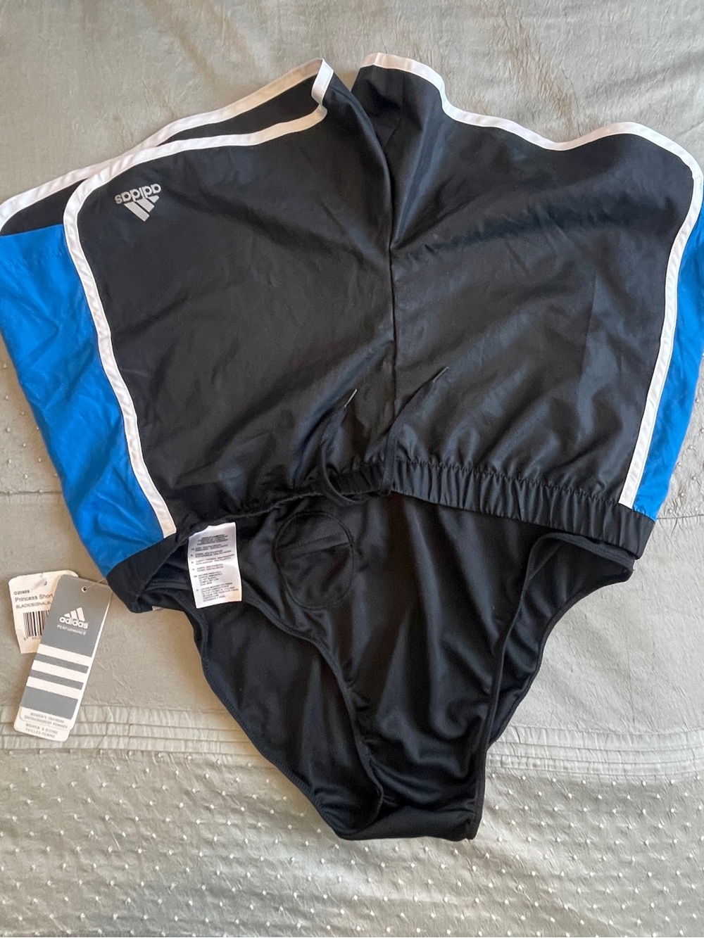 Adidas Black Women's Performance Training Shorts size M - Picture 8 of 9